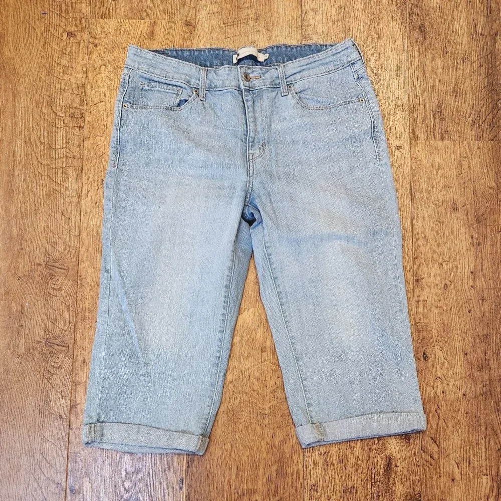 LEVI'S Bermuda Shorts - Sz 12 - Picture 1 of 7